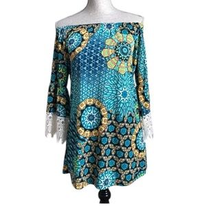 WinWin Crochet Lace Bell Sleeve Lace Tunic Top Small Medium Boho